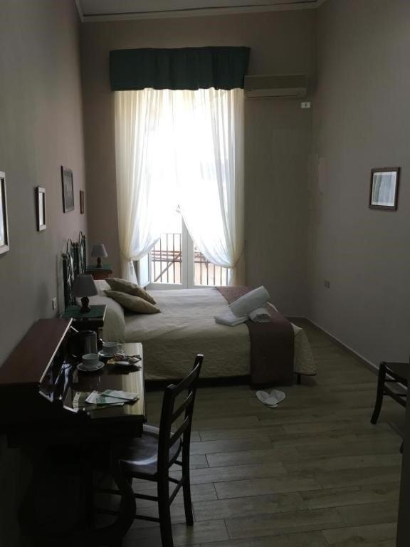 Paradiso Naples
